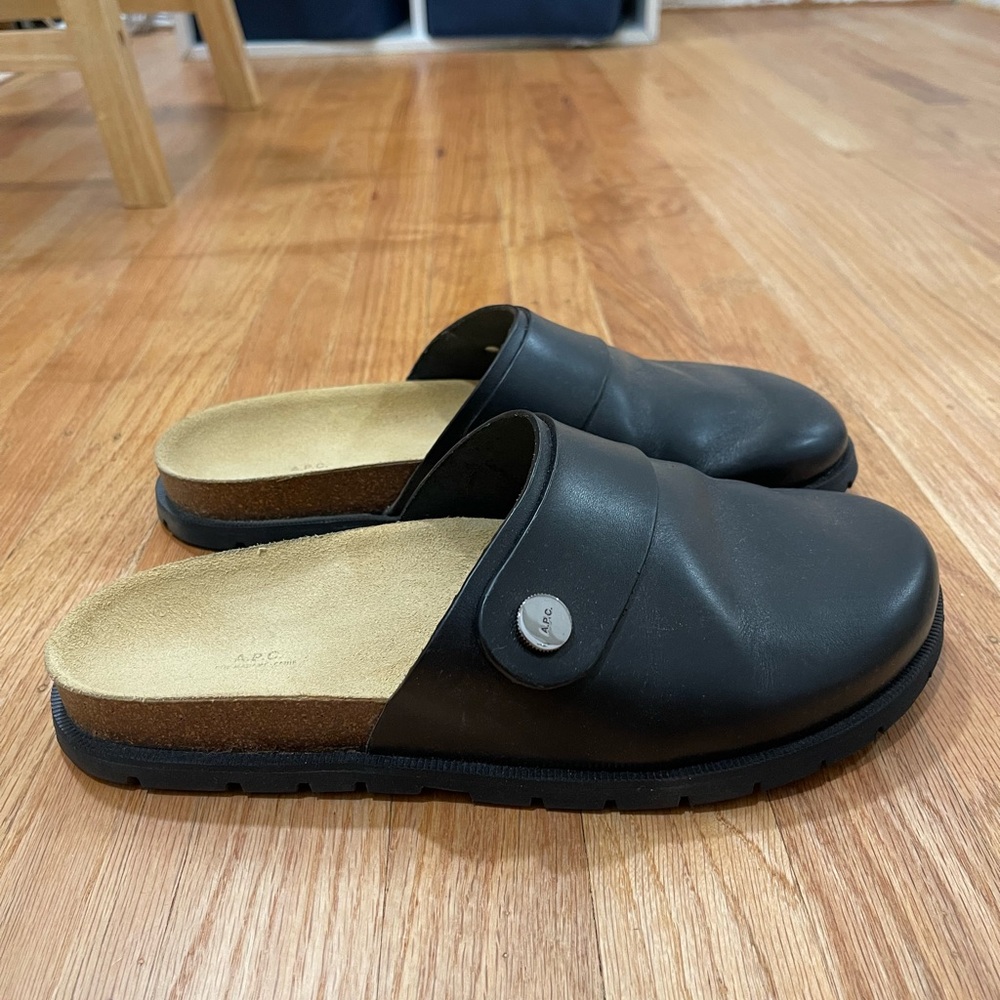 A.P.C. Danny Mules in black size EU40/M7
